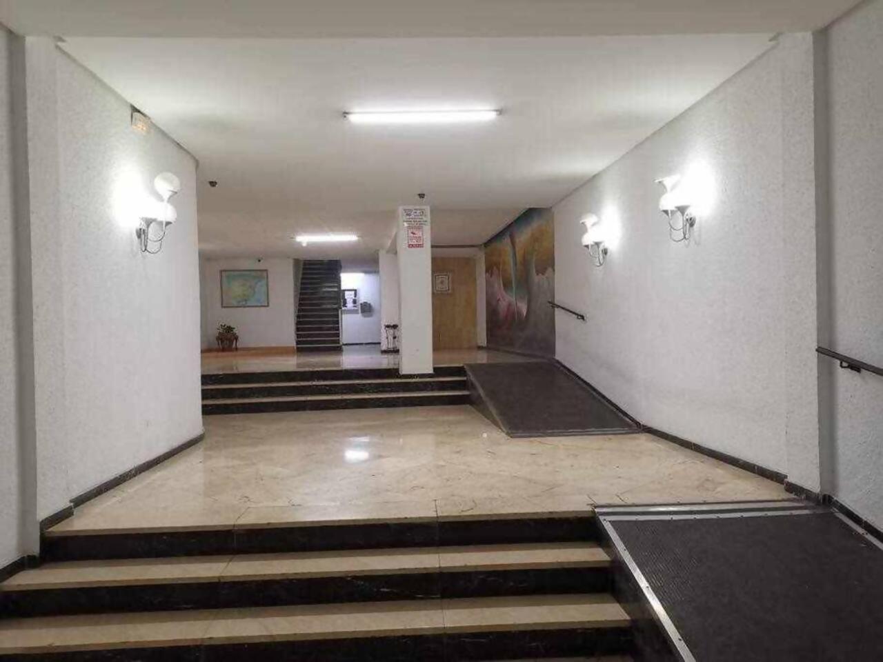 Centro Plaza Torremolinos Apto 24 Wifi Terraza Luaran gambar